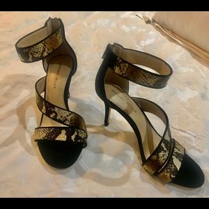 BRAND NEW!!: Antonio Melani Heels Snakeskin Print
